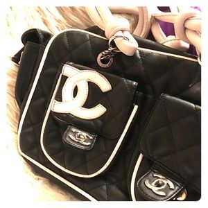 CHANEL BLACK WHITE PURSE